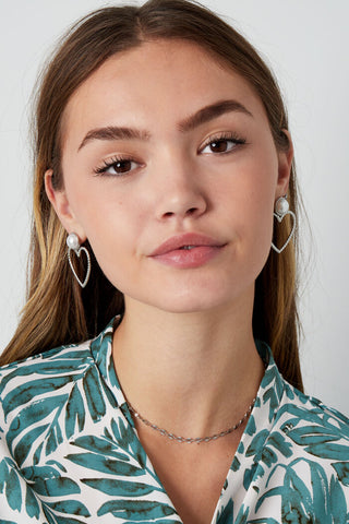 Bijoutheek Ear Studs Open heart pearl