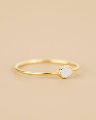 Muja Juma Ring (sieraad) Baeus size 56 white moonstone 3x5mm drop