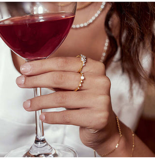 ANIA HAIE Chic Creator | Gold Flower Cluster Pavé Ring Maat 56