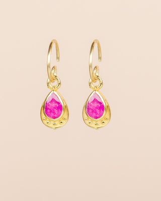 Muja Juma Oorhangers Damselfly ruby drop