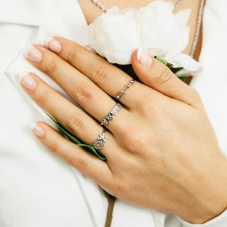 Michelle Bijoux Ring Herzen Steine Einheitsgröße