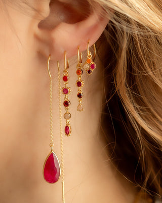 Muja Juma Oorhangers Caterpillar ruby round
