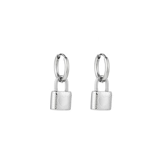 Michelle Bijoux earring lock heart