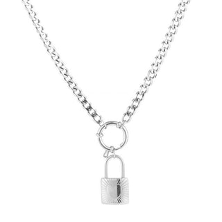 Michelle Bijoux Necklace lock heart sun