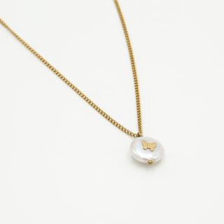 Michelle Bijoux Pearl Butterfly Necklace