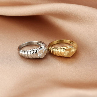 Michelle Bijoux Ring bewerkt hart Zilver
