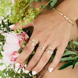 Goldfarbener, offener, offener Jahresring von Michelle Bijoux