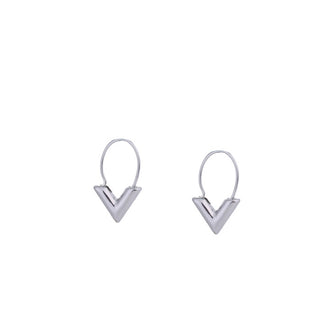 Go Dutch Label 'V' earring