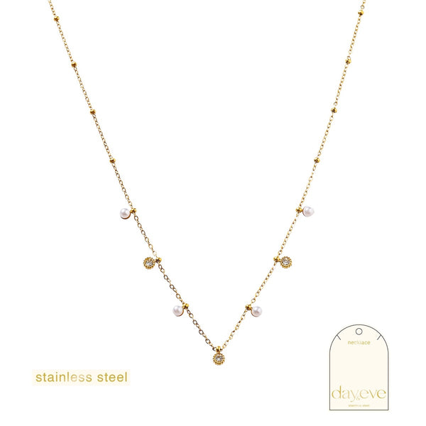 Go Dutch Label Collier Pearls & Stones