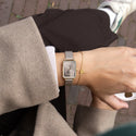 Goudkleurige OOZOO horloge met taupe metalen mesh armband - C20384 (22mm)