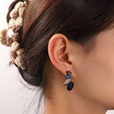 Go Dutch Label Oorknoppen Half Flower Stone Stud Goud