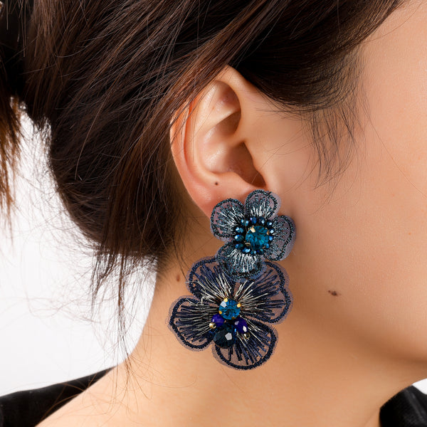Go Dutch Label Oorknoppen Two Flowers Dangle