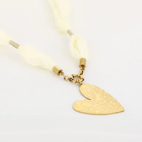 Bijoutheek Collier Stof Gehamerd Hart