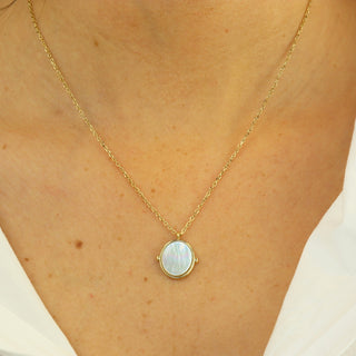 Camps & Camps Oval Mother of Pearl Necklace 3S046_MP