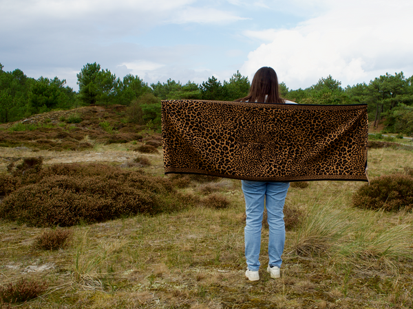 Bijoutheek Sjaal (Fashion) Luipaard meander patroon (190cm x 65cm)