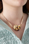 Bijoutheek Collier Bandana Stof Slak Schelp