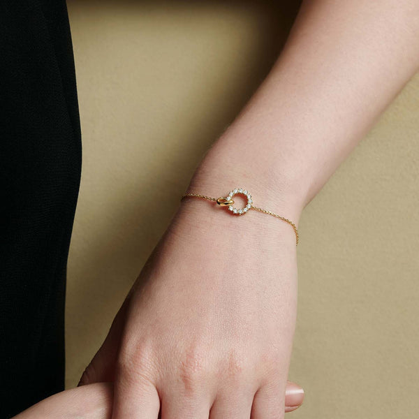 ANIA HAIE Miss Twinkle | Gold Interlinked Circles Pavé Bracelet