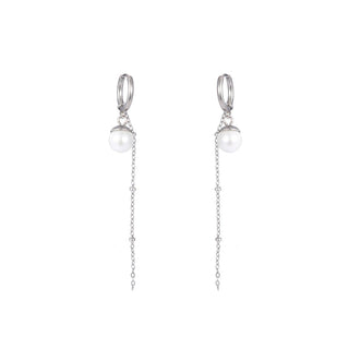 Go Dutch Label Pearl earrings with chain