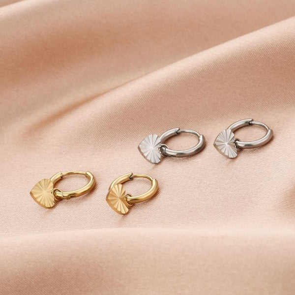 Michelle Bijoux Earrings heart rays