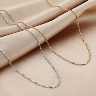 Michelle Bijoux Necklace Twisted Thin