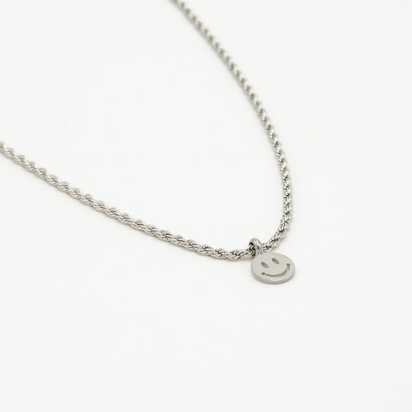 Michelle Bijoux Necklace Smiley Twisted