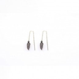 Karma-pull-through-earring-m1802-feather-silver