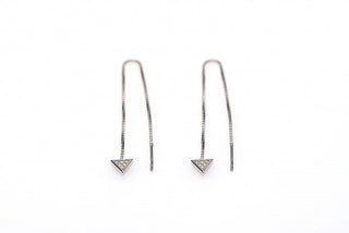Karma-pull-through-earring-m1805-zircone-triangle-silver