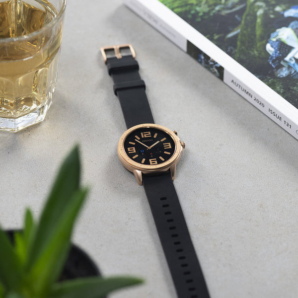OOZOO Smartwatches – Unisex – Kautschukarmband schwarz mit roségoldenem Gehäuse Q00303